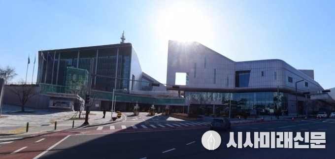 충남도청사