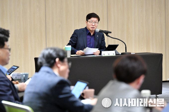 염태영 수원시장이 ‘2020년 제4차 아시아·태평양 환경장관포럼 추진계획 보고회’에서 발언하고 있다.