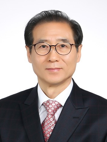이사엘목사 / 천안열매교회 담임 / 충남노회 증경노회장 / 시사미래신문 논설위원