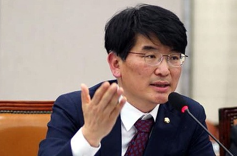 민주당 박완주의원