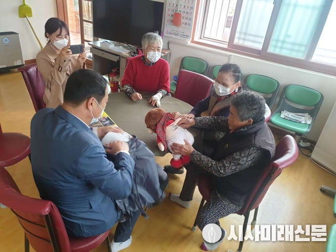 AI돌봄로봇