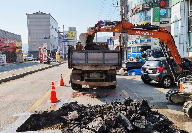 처인구 양지면 양지리 467-2번지 일원 노후 상수관 교체 현장
