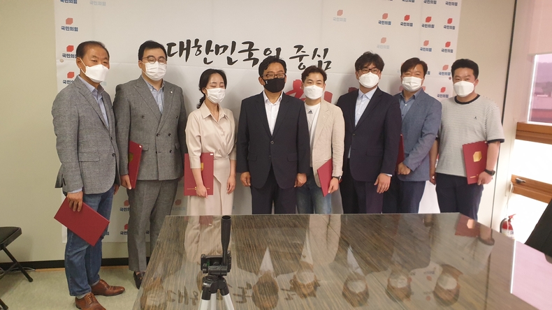 충남도당 박찬주위원장 (좌측에서 네번째)