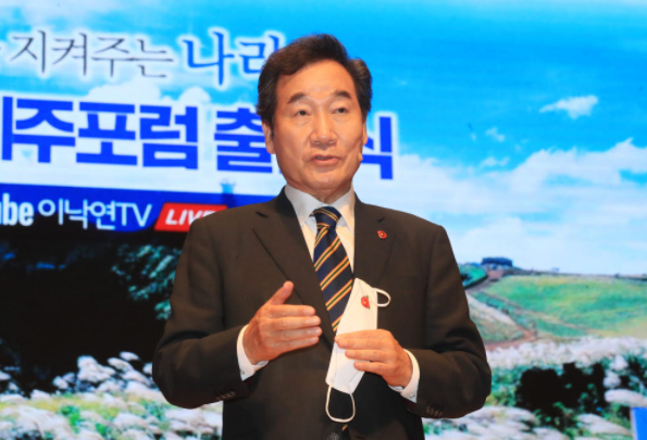 민주당 대권주자인 이낙연 전 대표