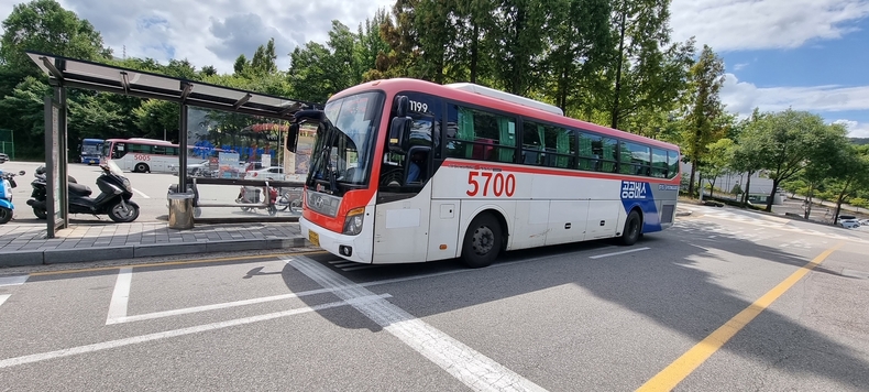 공공버스로 전환된 광역버스 모습