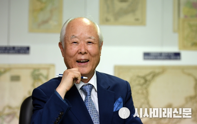  정성구 박사(전 총신대. 대신대 총장)