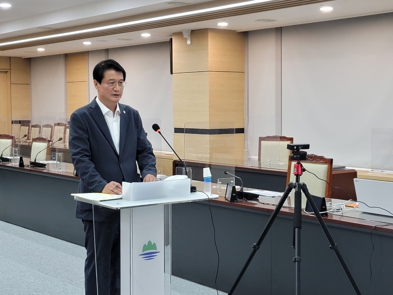 평가 발표에 나선 원창묵 원주시장