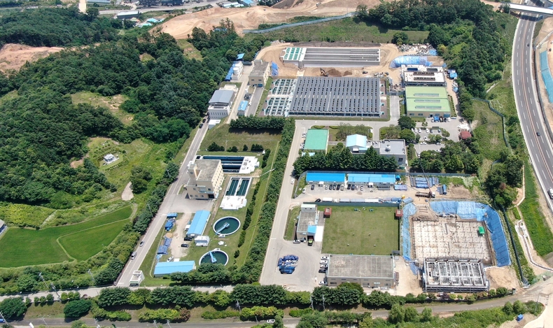 용인시 처인구 모현읍 매산리에 위치한 용인정수장 전경(항공)
