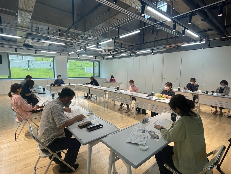 수원시 문화도시 운영위원회가 2022년 제2차 회의를 하고 있다.<br>
