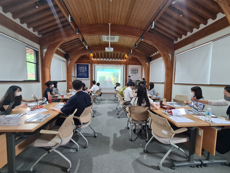 유니크베뉴 사진, 수원전통문화관