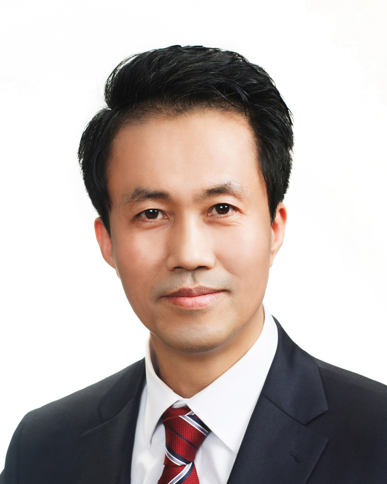 <strong>김형남 시사미래신문 논설위원 </strong><br>
-경희대학교 NGO대학원 시민사회학석사 졸업<br>
-침례신학대학교 신학대학원 신학석사 졸업<br>
-현)국민의힘 중앙위원회 지도위원<br>
-현)미래전략포럼 대표