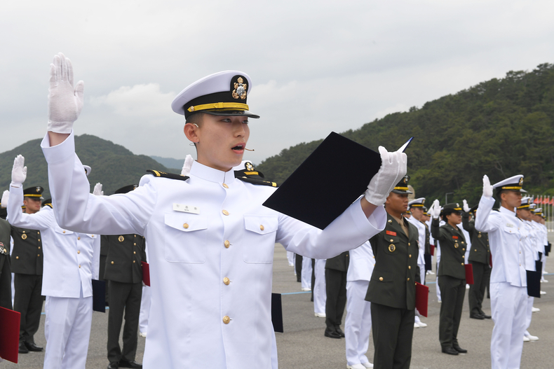 제134기 해군해병대 임관식