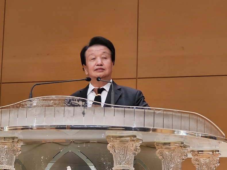 대표 엄병철 목사가 창립취지를 발표하고 있다.