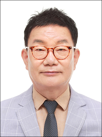 안종기 교수/ 시사미래신문 논설위원 / 문학박사:/ 전 여의도연구원 상임이사