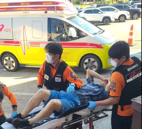 하종대 부천병 당협위원장, 돌아오는 길에 구토와 어지럼증이 겹쳐 119 앰뷸런스에 실려가고 있다