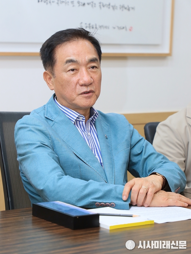 8월12일(화) 정장선 평택시장이 '평택시청솔언론인협회'와 간담회를 진행했다.(사진=평택시청 제공)