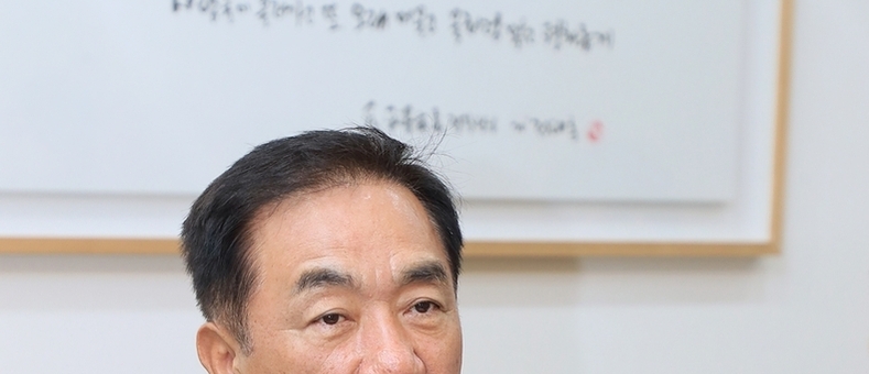 [특집] 평택시 통합 30년, 정장선 시장-평택의 도약을 이끌다