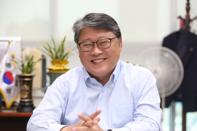 조원진 대표 “공수처는 대법원장 탄압 중단하라” 우리공화당 12월 10일, 공수처 조희대 대법원장 입건 비판 “대통령실 김현지 인사청탁 수사해야”