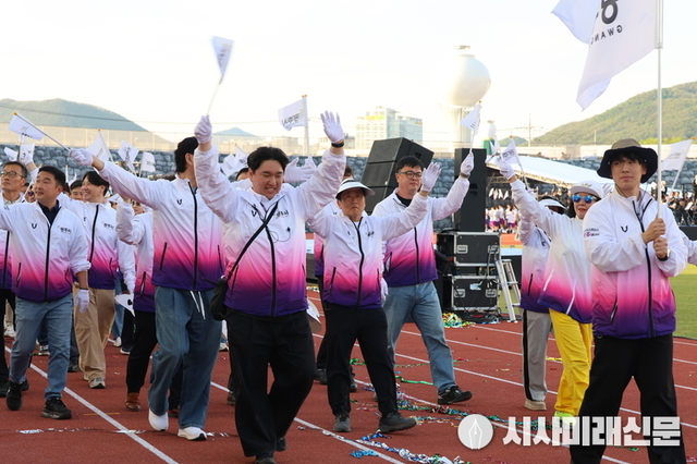 [영상] 제72회 경기도체육대회 2026 광주 개회…31개 시군 참여·1만3천여 명 운집 ‘역대 최대’
