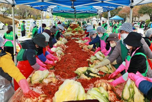 평택시 새마을회 사랑의 김장김치 담가주기 행사 펼쳐