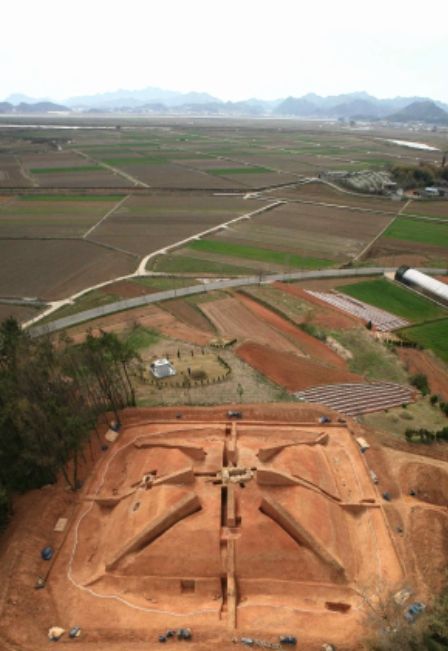 옥야리 장동 방대형 고분