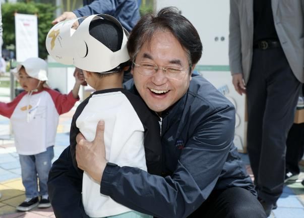 2024년 고양어린이박물관 어린이날 축제에 참석한 이동환 고양특례시장
