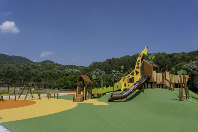 성남 율동공원 오토캠핑장 어린이놀이터 사진