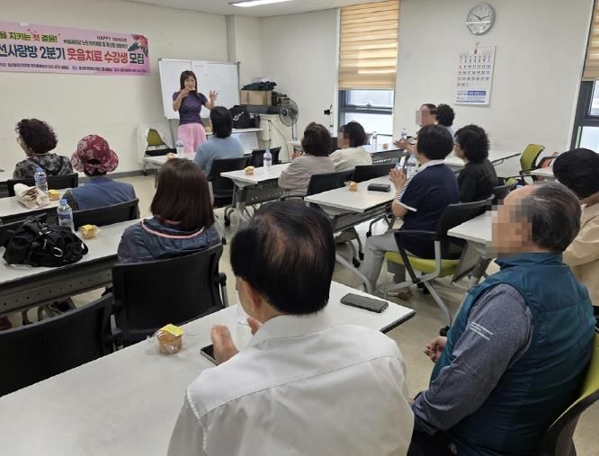 의정부시 흥선동 주민자치회, 어르신 웃음꽃 활짝 '흥선사랑방 힐링교실' 운영
