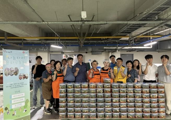 시흥시 대야ㆍ신천 행정복지센터, 개청 10주년 맞아 '따뜻한 반찬 나눔' 봉사 실천