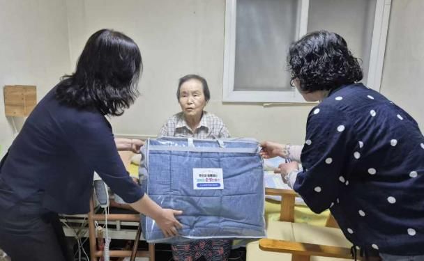 이불 전달 사진