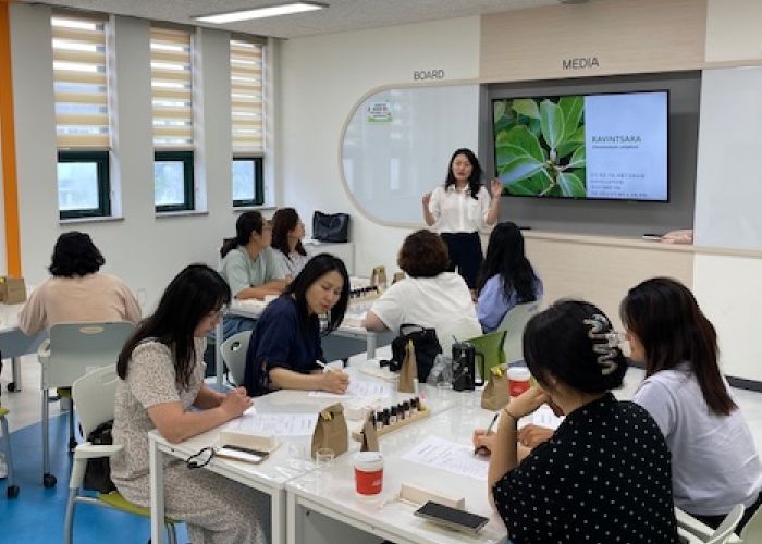 아로마테라피 프로그램 진행