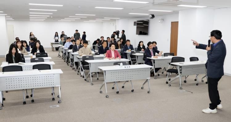 충남도의회, 2025년도 마지막 의정 아카데미 개최