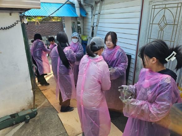 의정부시 고산동, '함께하는교회' 사랑의 연탄 1천500장으로 따뜻한 나눔 실천