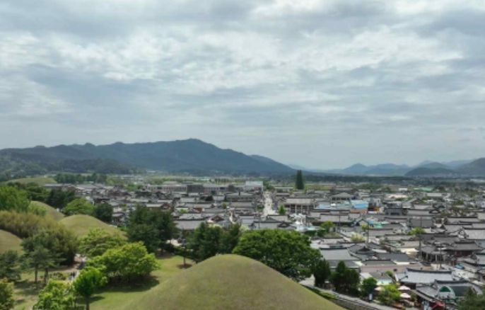 대릉원 주변 황리단길 전경