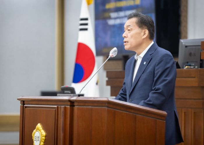 이재준 수원시장이 제397회 수원특례시의회 제2차 정례회에서 2026 시정연설을 하고 있다.