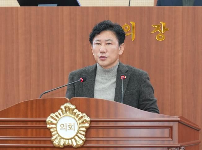 5분 발언하는 윤원준 의원