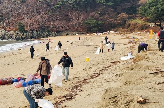 덕적면 떼뿌루해변 환경정화 활동