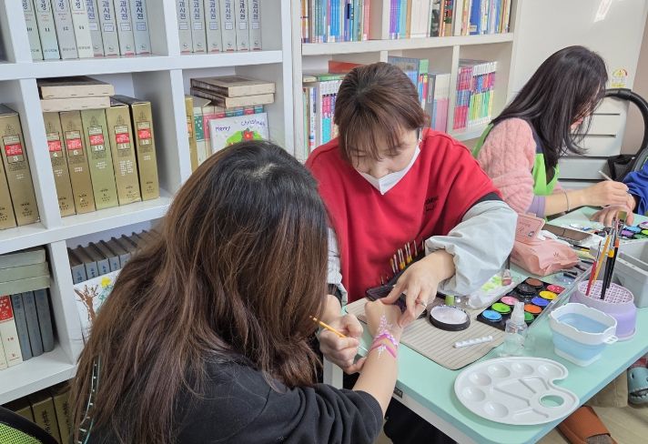 서구자원봉사센터, ‘찾아가는 문화예술나눔’ 실시... 문화소외계층에 새해 첫 온기 전달