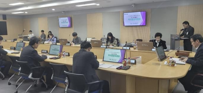 용인특례시는 '2026년 제1회 적극행정위원회'를 개최해 적극행정 우수사례를 선정했다