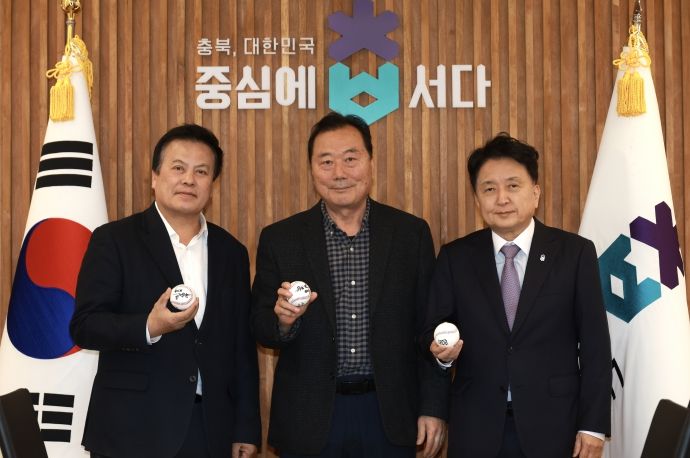 유승안 감독 접견