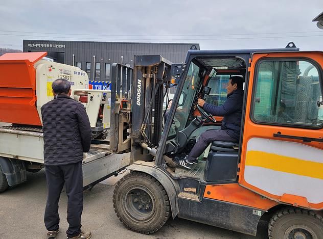 임대농업기계 입·출고 사진