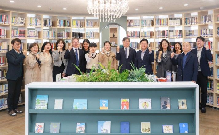 유정기 권한대행, 독서교육 선도학교 정책탐방